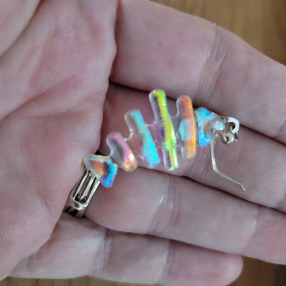Beautiful dichroic glass bonefish earrings - Picture 5 of 6
